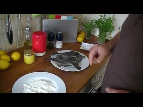 Wideo: Jak Gotować Flądrę