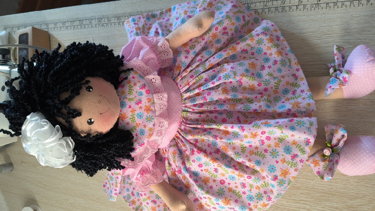 boneca isaura  MOLDE GRATUITO    LINDA E FACIL