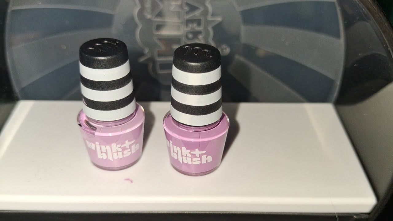 Miniverse Makeup Making Purple Nail Polish #mga #miniverse 