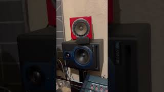 MPC4K Beat Mixed With Avantone MixCubes #beatmaking #beatmaker #mpc4000 #akaimpc4000