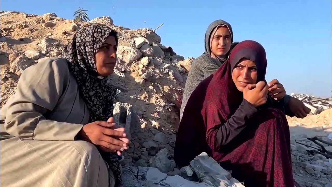 Gazan mother risks life on failed trip to find food for her kids | REUTERS Gazan mother risks life on failed trip to find food for her kids | REUTERS