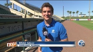 Brad Ausmus sets the tone with the Tigers full squad workout