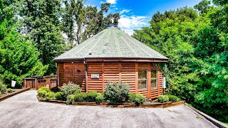 Tiny Home Design In A Shape Of A Yurt!