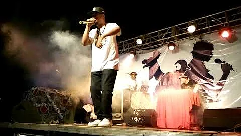 Niki mbishi (unju)performing hip hop asil festival dsm at nafasi art space