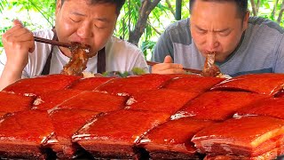 20 catties of pork belly, second brother to do ”braised pork”, fat but not greasy a large piece of