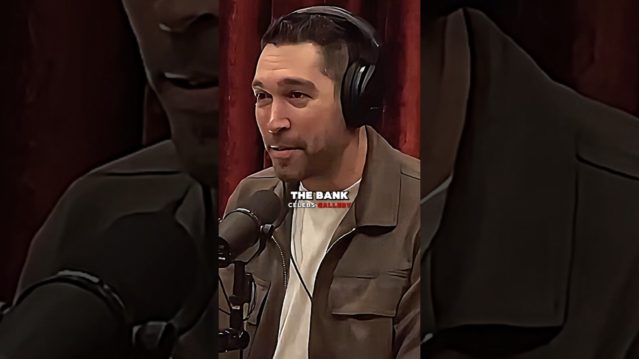 Джо Роган объясняет, как на самом деле работает банковская система.