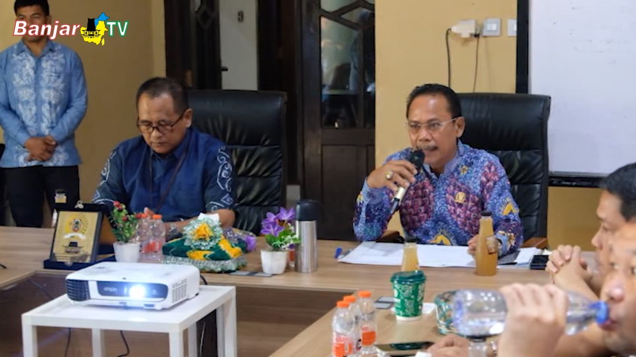 KOMISI II DPRD KALSEL DORONG PENGUATAN PENANGANAN KARHUTLA DI TANAH LAUT