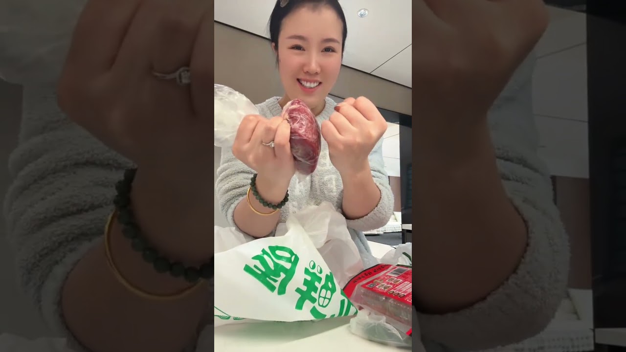 顶梁柱回来了，想着他辛苦了，做个他最爱吃的鱼来犒劳一下，结果做出来都没忍心吃。#日常vlog