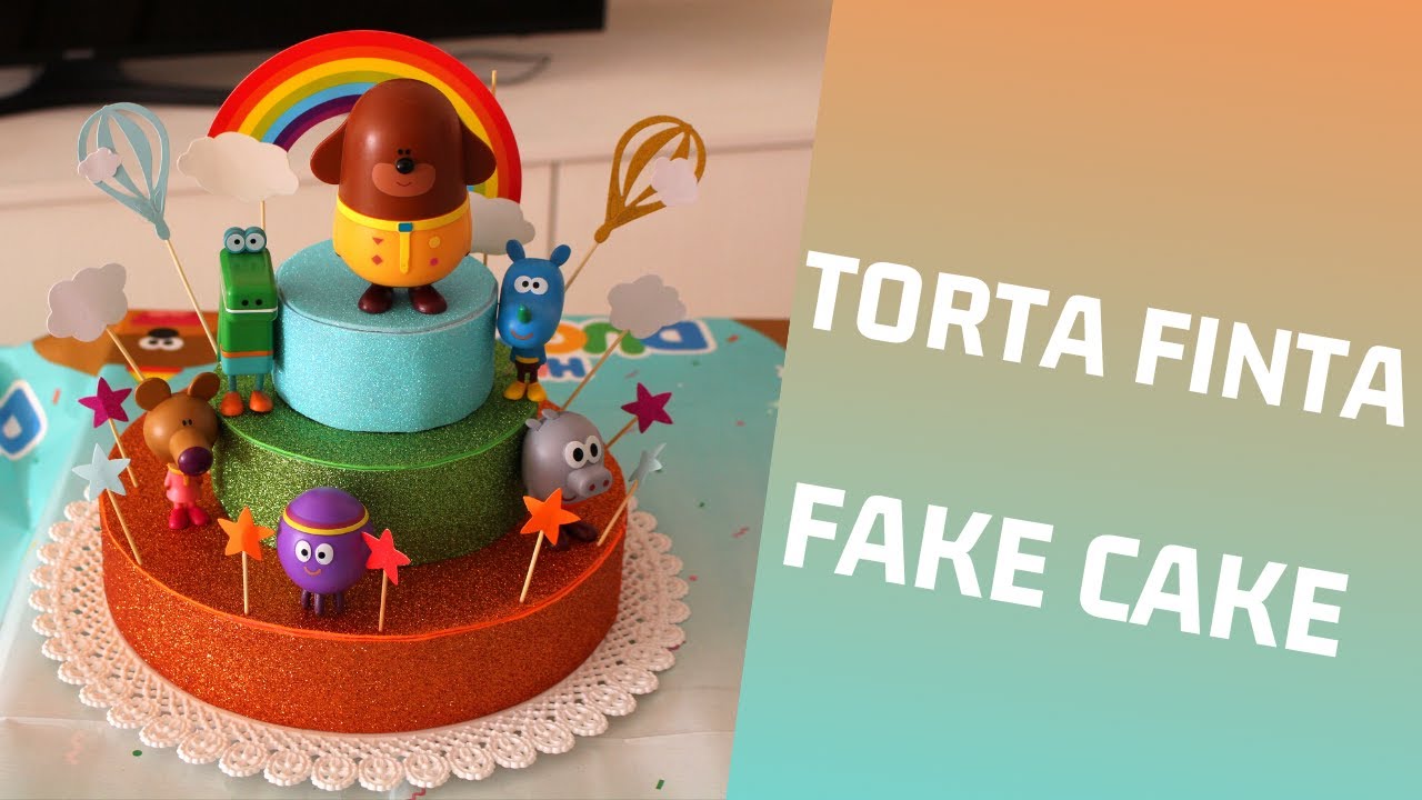Consigli utili: torta finta realizzata con polistirolo e gomma eva. Fake  cake Hey Duggee”. 