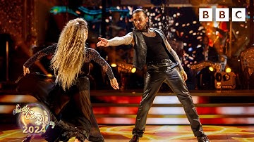 Pete Wicks and Jowita Przystal Paso Doble to Breathe by The Prodigy ✨ BBC Strictly 2024