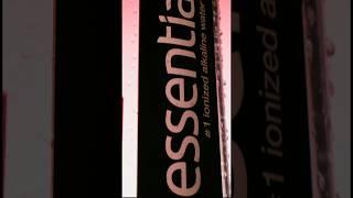 Dripping in the spring heat. 💧And yes, it looks good on us.