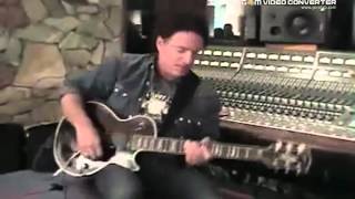 Neal Schon and his Les Paul signature model (HD).avi chords