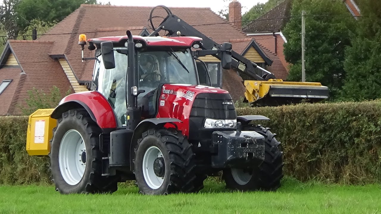 Hedge Cutting with Case IH Puma & McConnel