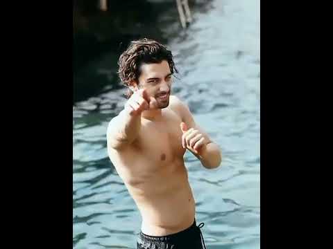 الرجل الوسيم تعشقه النساء