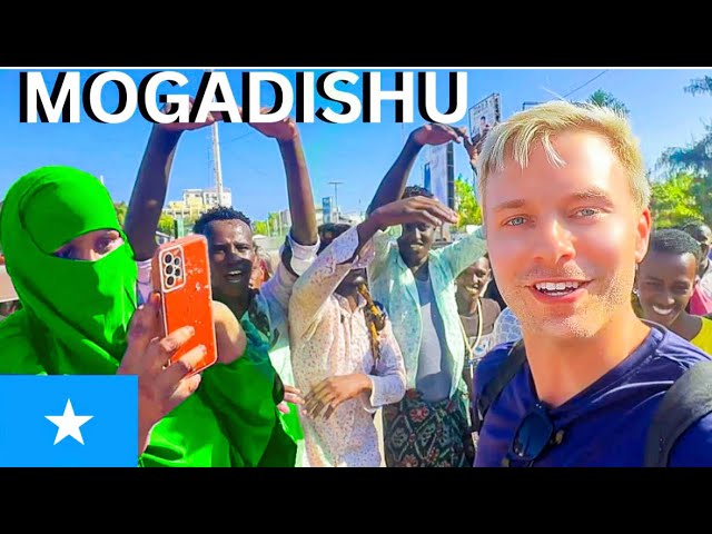 Cultural Dance In Mogadishu 🇸🇴 (I danced in Somalia!) class=