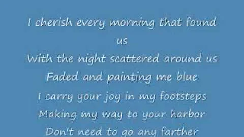 Gloria Estefan Wrapped (lyrics)