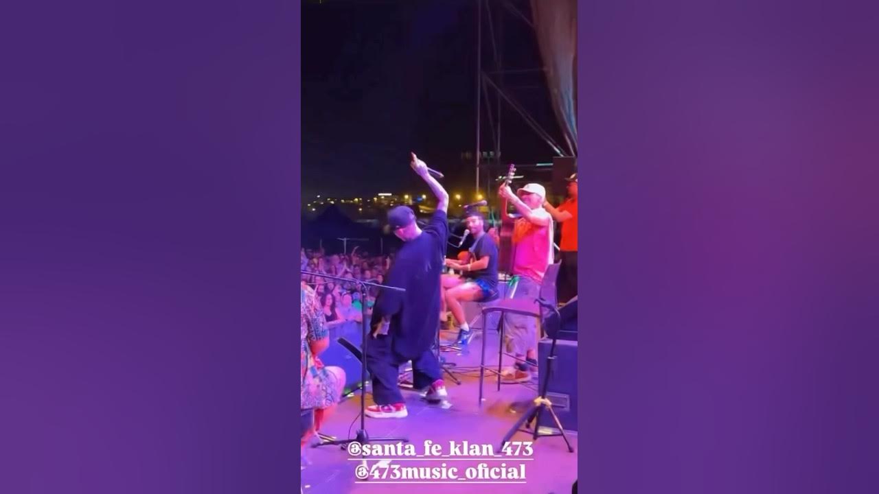 Santa Fe Klan y Manu Chao en vivo desde España, detrás de escenario cantando “Me gustas tu” #españa Santa Fe Klan y Manu Chao en vivo desde España, detrás de escenario cantando “Me gustas tu” #españa