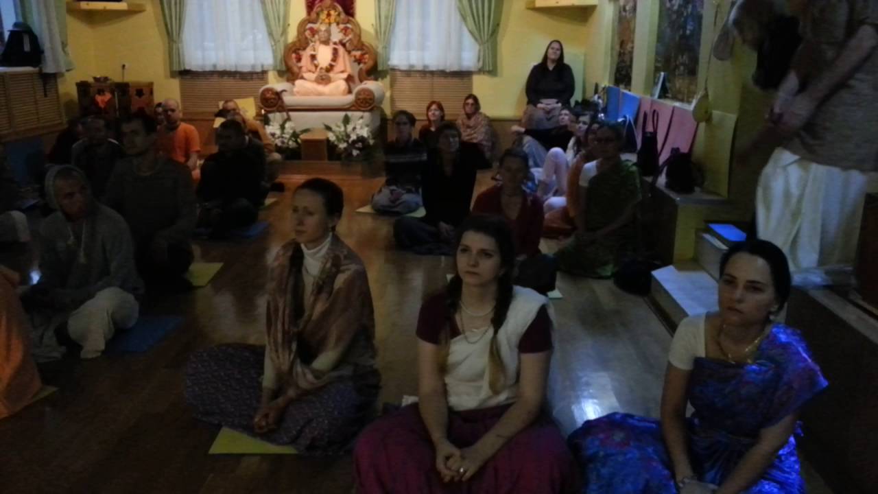 20160926 Пятница, экадаши, киртан перед абхишекой.