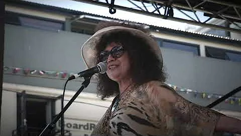 Dave McRae and Joy Yates plus Jubilation - Manly J...