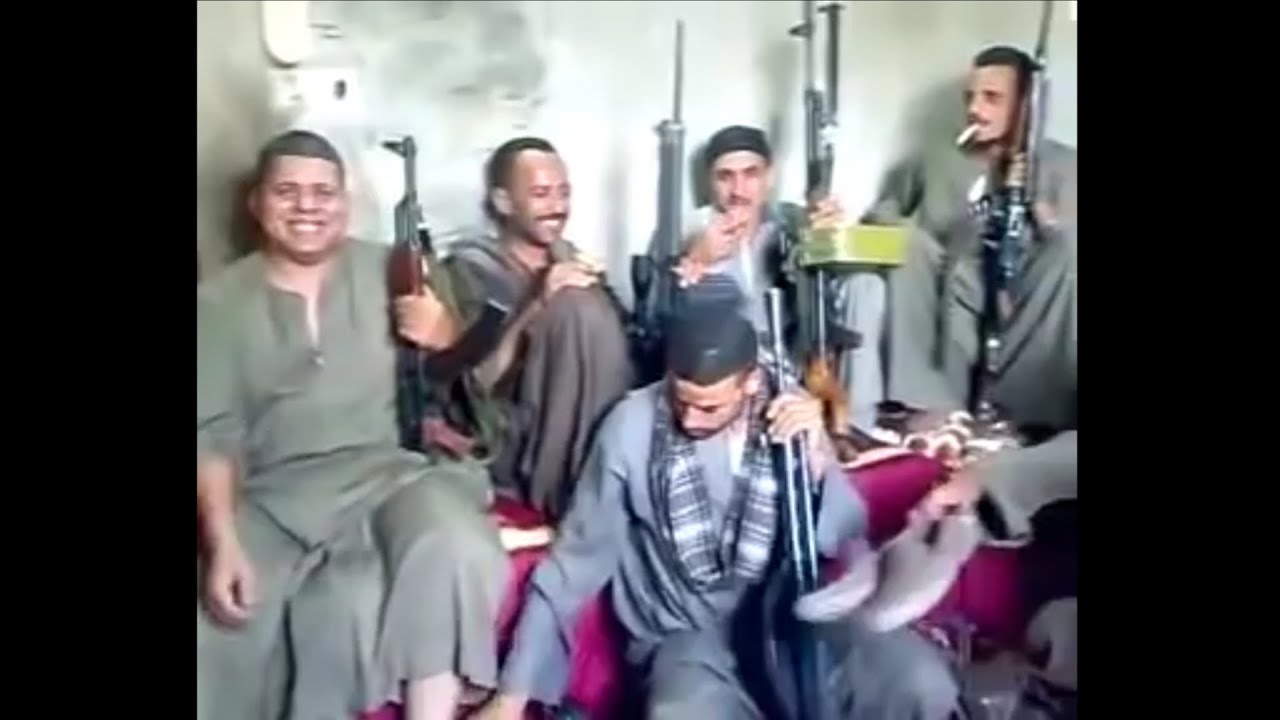 شاهد كميه سلاح رهيبه مع صعايده