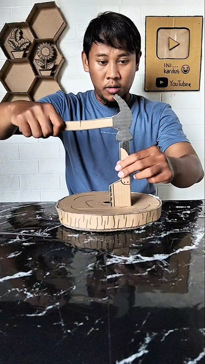 I have a cardboard cutting board then I nail it #funnyshort #cardboard
