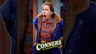 Ze Nam Eerst Één Snoepje, Toen Nog Een, En Van De Derde Stortte Ze Volledig In De Chaos.