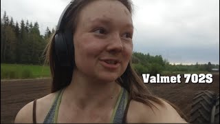 Sowing Wheat Valmet 702S