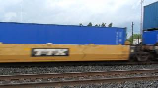 Double Double Meet All Emd Ns Meets Csx With Horn And Towel Action
