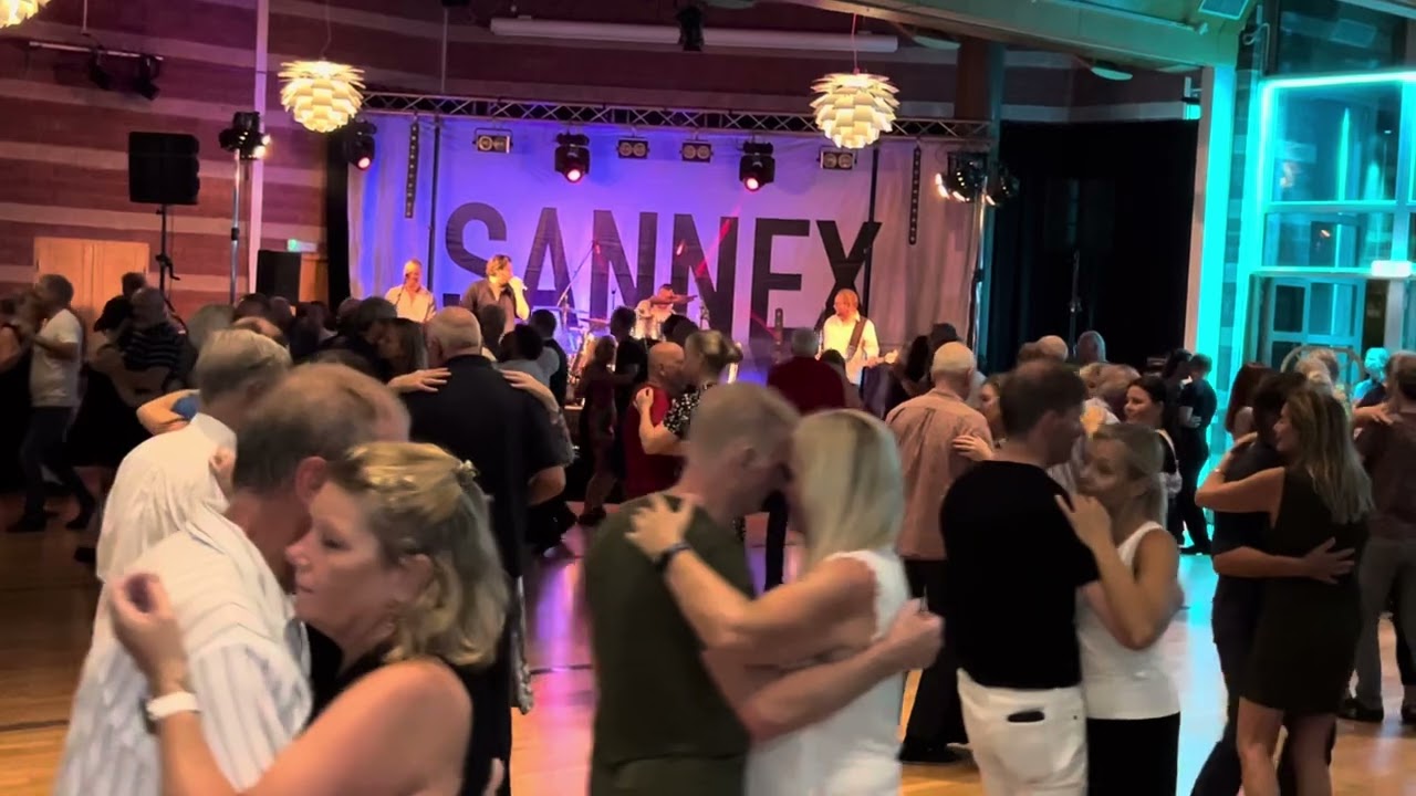 Sannex в Халлунде, 20 сентября 2025 г.🎶💃🕺