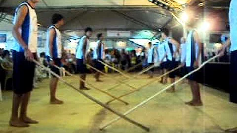 Como é executada a dança do vilão?