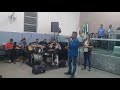 Culto na igreja pentecostal rocha da esperana