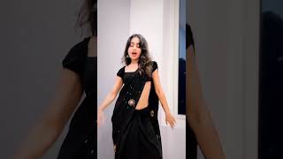 Gorgeous Nayani Pavani Takes Sammohanudahookstep Kiran Abbavaram Neha Shetty Nayani Pavani