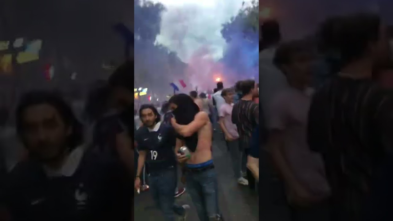 France Qualifies. Fans reaction in Paris
