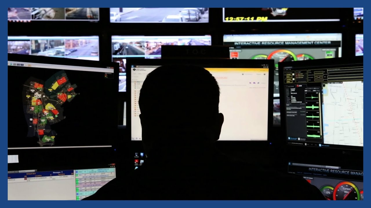 Film backdrop image for Minority Report meets The Wire: fighting crime with military tech (2014)