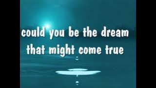 DEJA VU - Dionne Warwick (Lyrics)