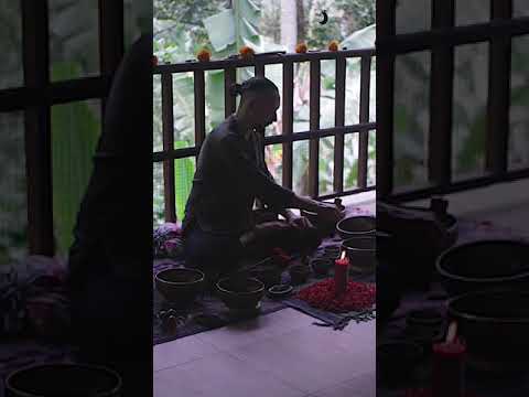 Bali Singing Bowls Sound Healing Day Playing