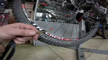 Как залить герметик в камеру велосипеда с ниппелем presta