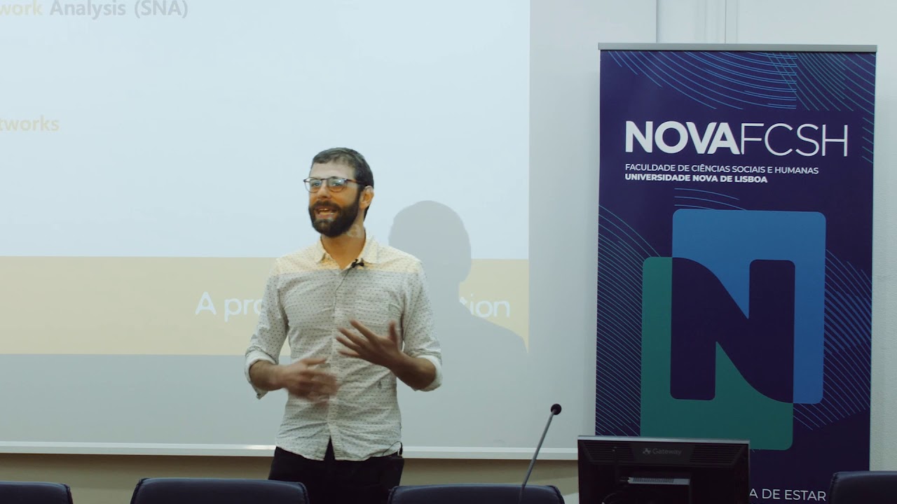#SMARTDataSprint // Keynote: What do we See when We look at Networks by Tommaso Venturini