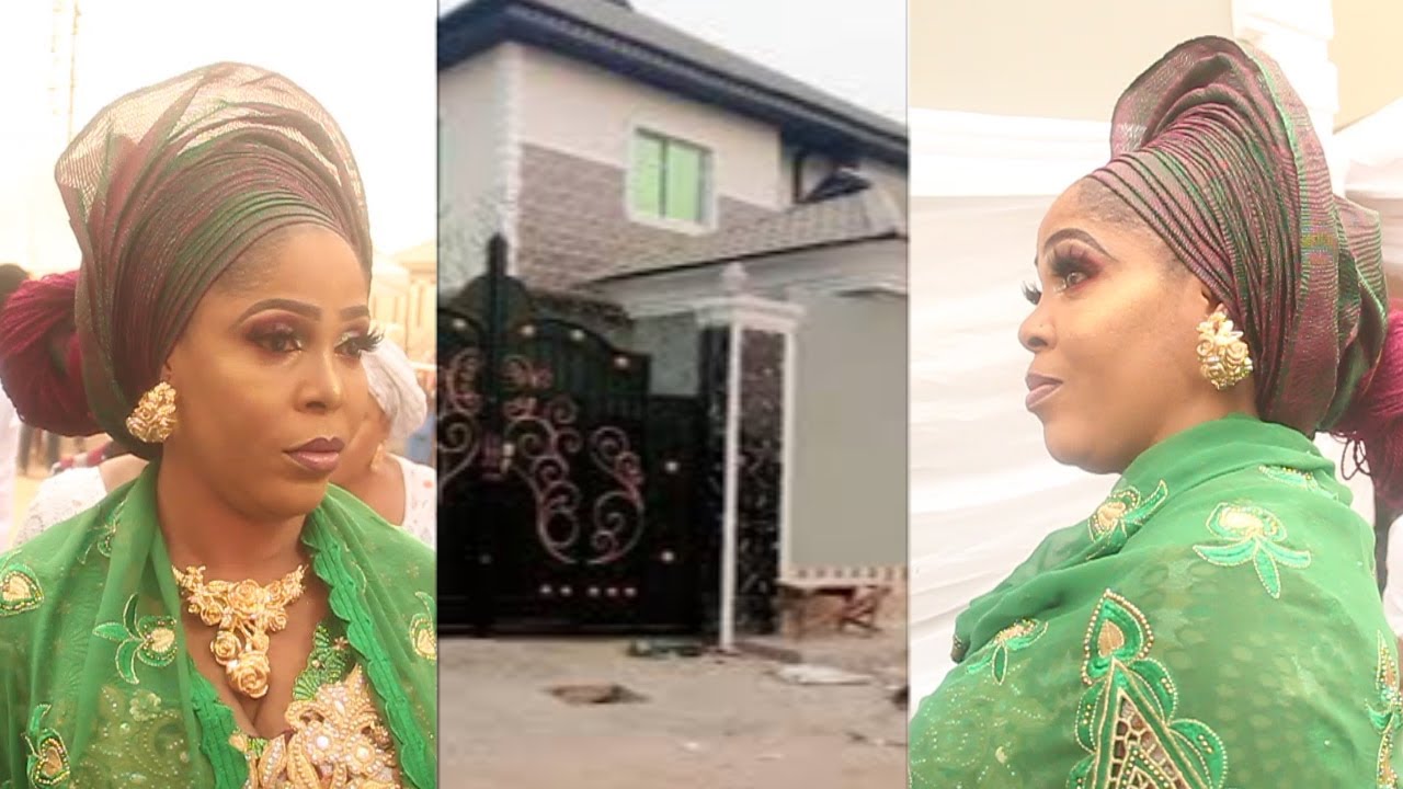 WATCH ALHAJA AISHAT AJOKE MC OLUOMO S WIFE DAZZLES AT HER HOUSE WARMING watch-alhaja-aishat-ajoke-mc-oluomo-s-wife-dazzles-at-her-house-warming