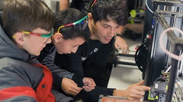 Hello World — Makers XD