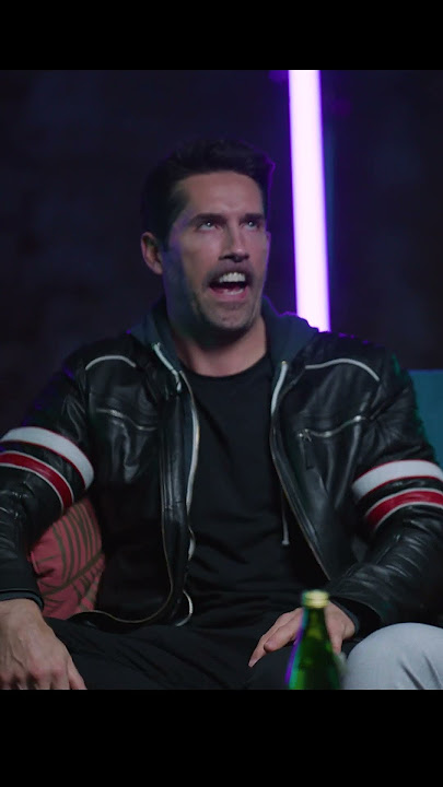 Keanu Reeves PULLED Scott Adkins's lip in the JW4 water fight scene 😲