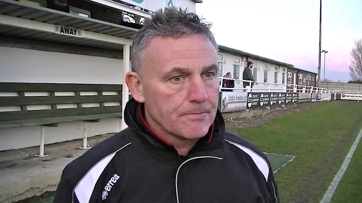 Greg Clowes talks to Gary Hazelhurst v North Ferriby United 16/2/13