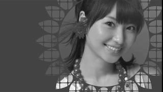 戸松遥さん　モノクロにしてみた。