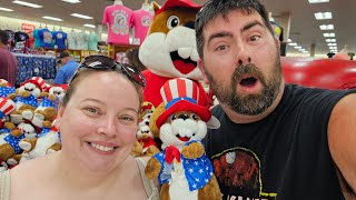 Exploring Buc-Ees In Sevierville Tennessee - Worlds Largest Gas Station Summer 2024