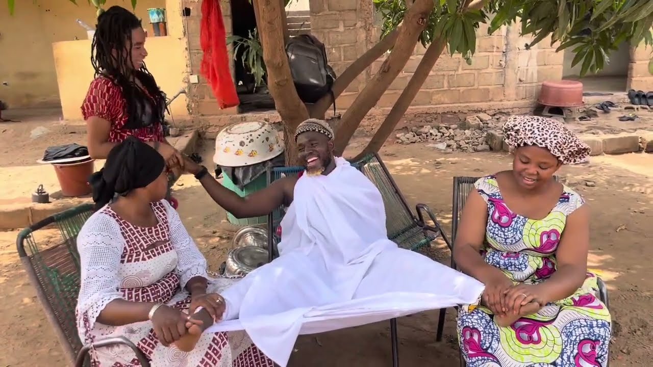 Maiga veux aller à la Mecque vos bénédiction 😀😀😀