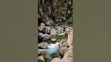 تلاوة خاشعة لسورة الكهف بصوت المقرئ إسلام صبحي مع منظر طبيعي رائع من واد القنار 🍀 #قرآن #اكسبلور