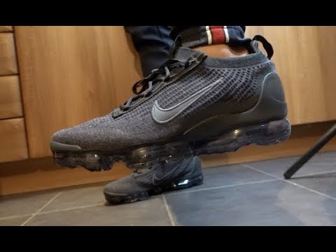 vapormax flyknit 2021 on feet