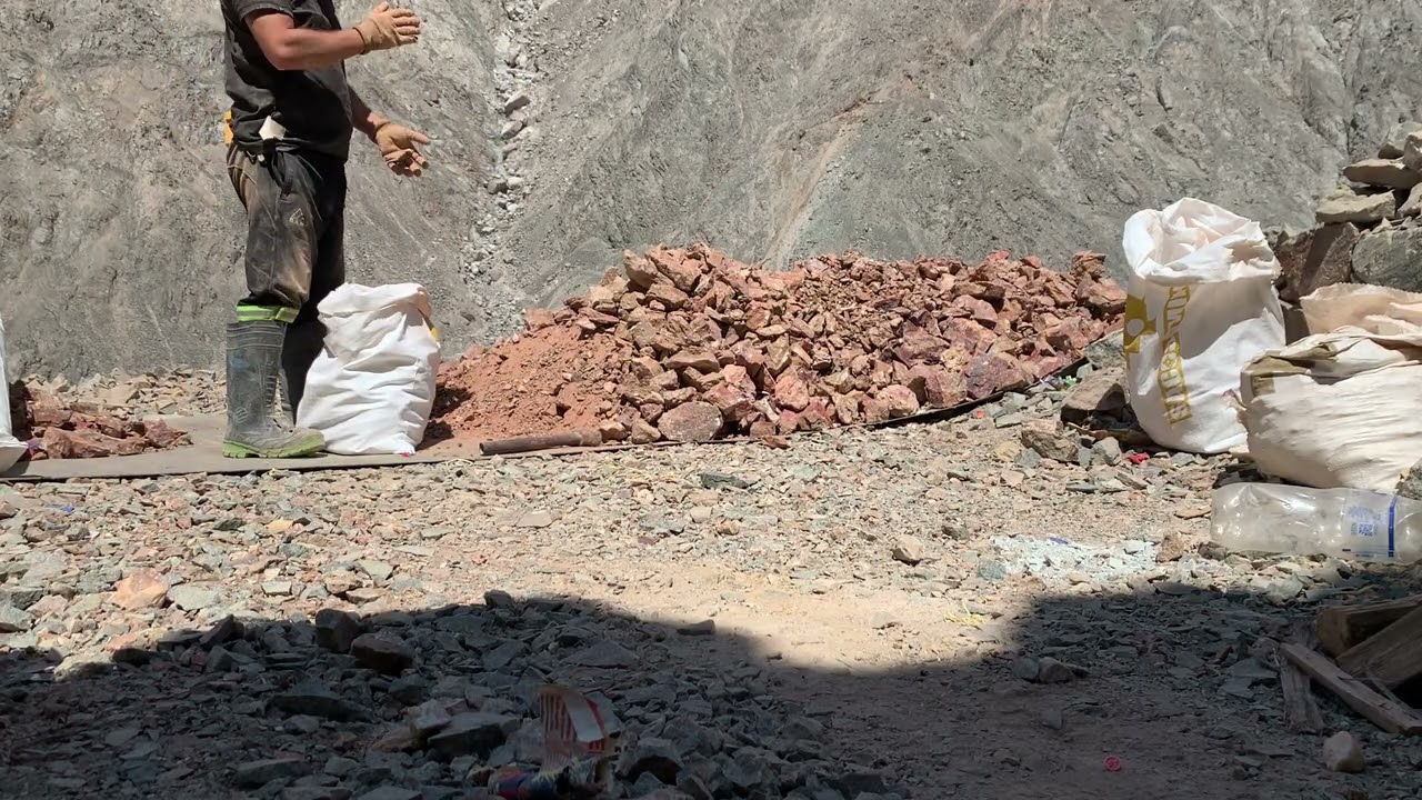 Así es nuestro labor en la mina secocha https://youtube.com/@marcosoviedovega?si=gSHll76O3d0_pgWA