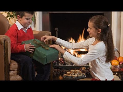 Video: Qual è un buon regalo per la prima comunione di una bambina?