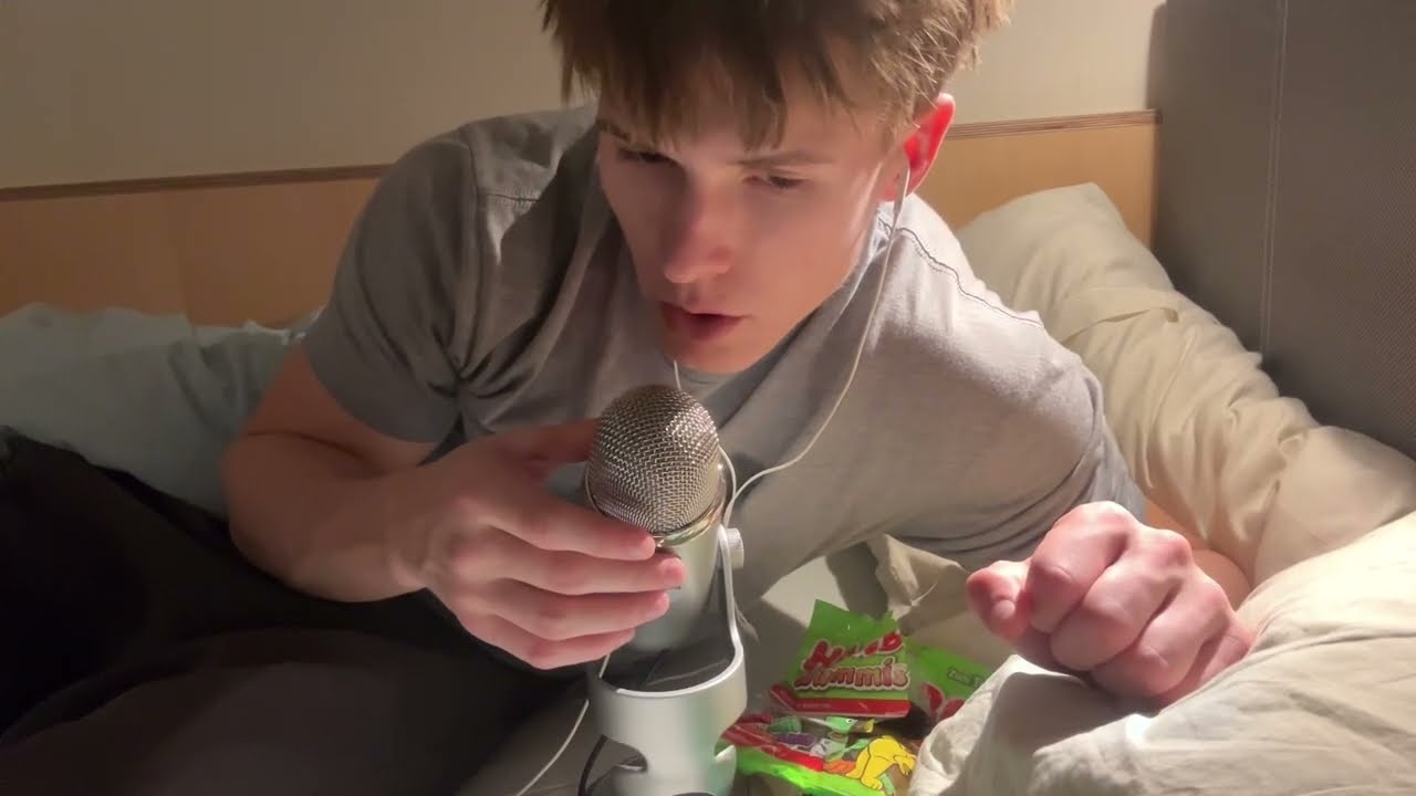 Asmr first time mouth sounds + visual and eating